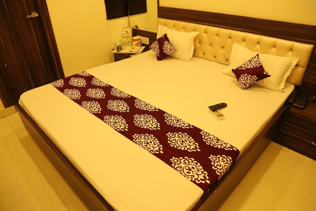 Kingsway Hotel And Restaurant Ajmer Dargah 350 Meter Экстерьер фото