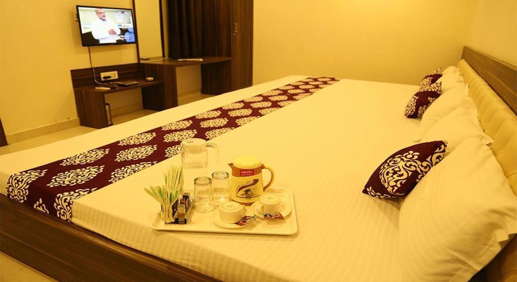 Kingsway Hotel And Restaurant Ajmer Dargah 350 Meter Экстерьер фото
