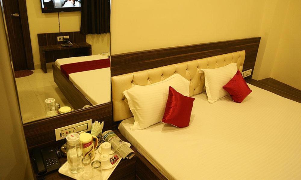 Kingsway Hotel And Restaurant Ajmer Dargah 350 Meter Экстерьер фото