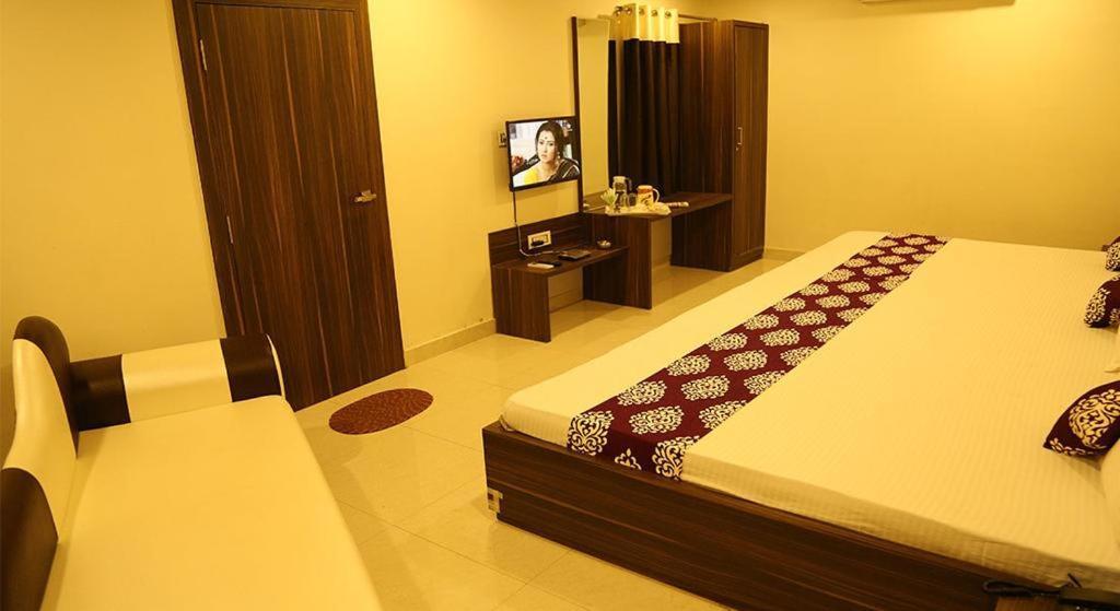 Kingsway Hotel And Restaurant Ajmer Dargah 350 Meter Экстерьер фото