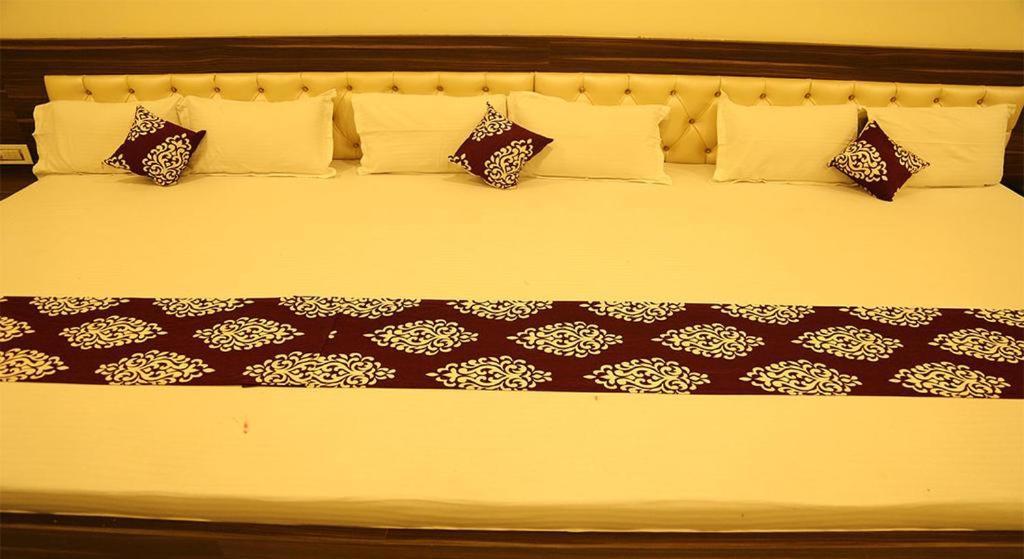 Kingsway Hotel And Restaurant Ajmer Dargah 350 Meter Экстерьер фото